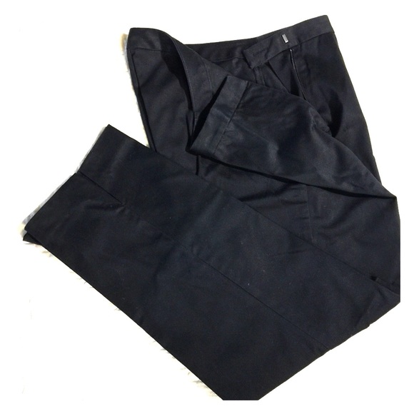 Ann Taylor Pants - Ann Taylor black cropped pants, size 2P